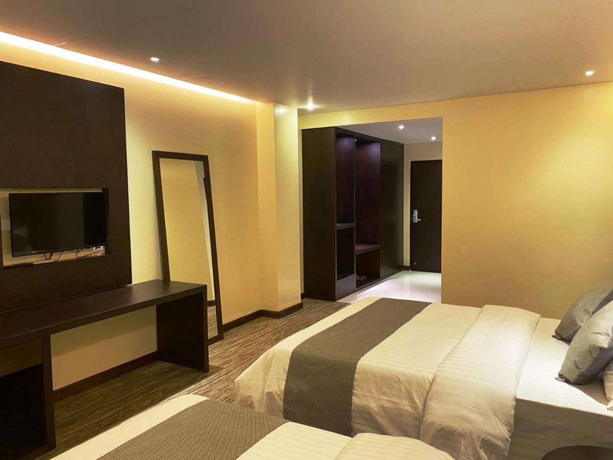 Richmond Hotel Srihotto Zewnętrze zdjęcie